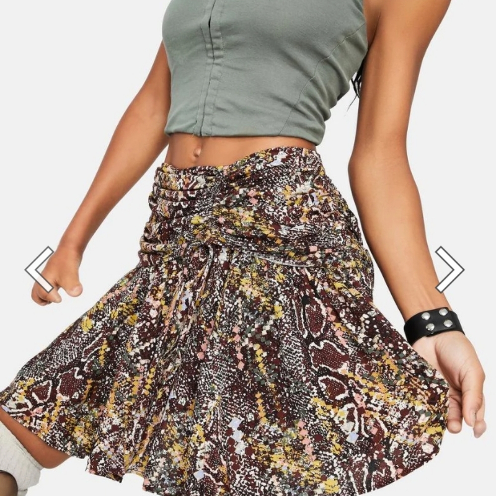 FREE PEOPLE Saturday Sun Stretchy Ruched Reptile Abstract Flouncy Skirt …